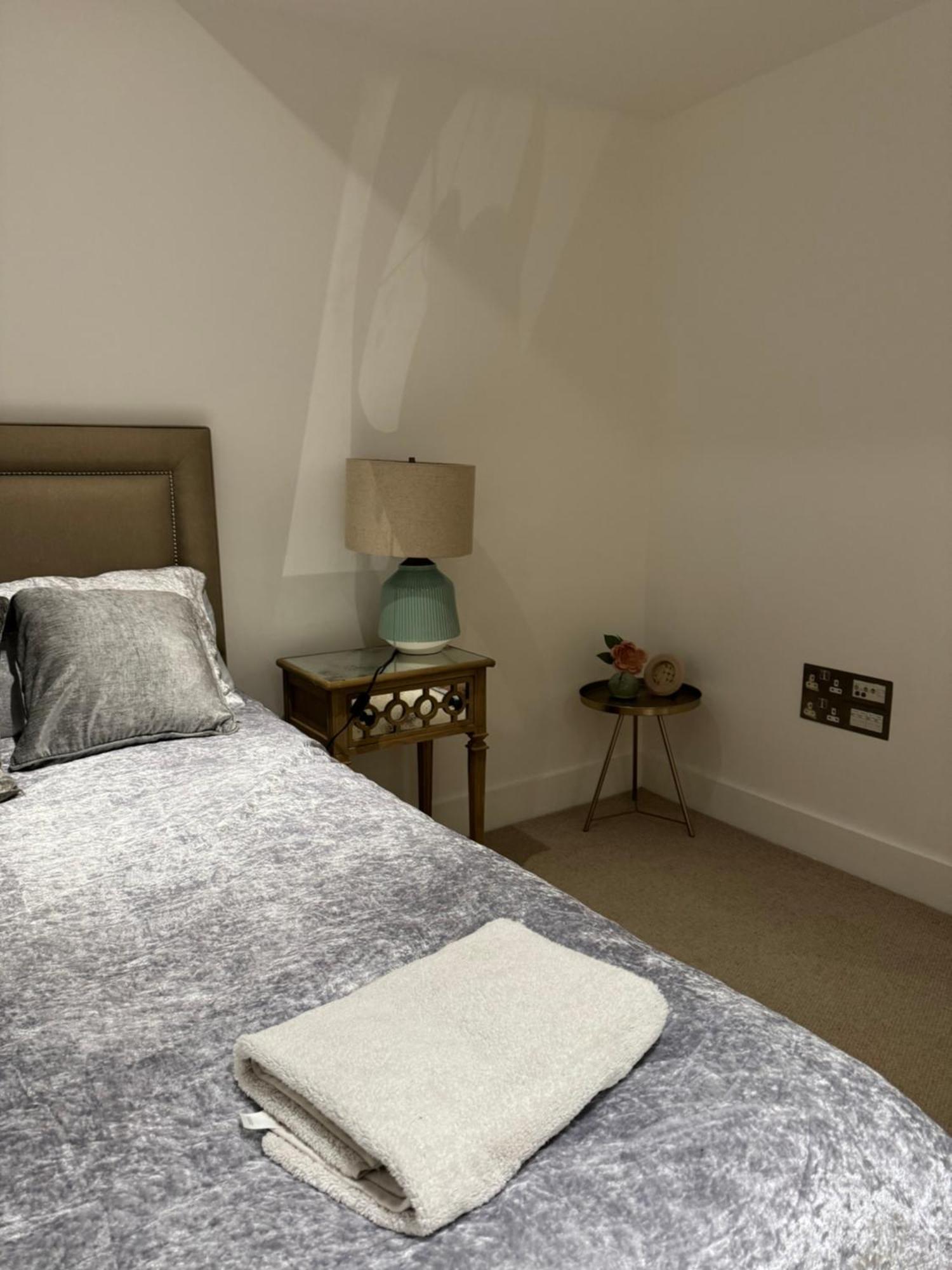 2 Bed 2 Bath - Amazing Views Of London And River Thames Dış mekan fotoğraf